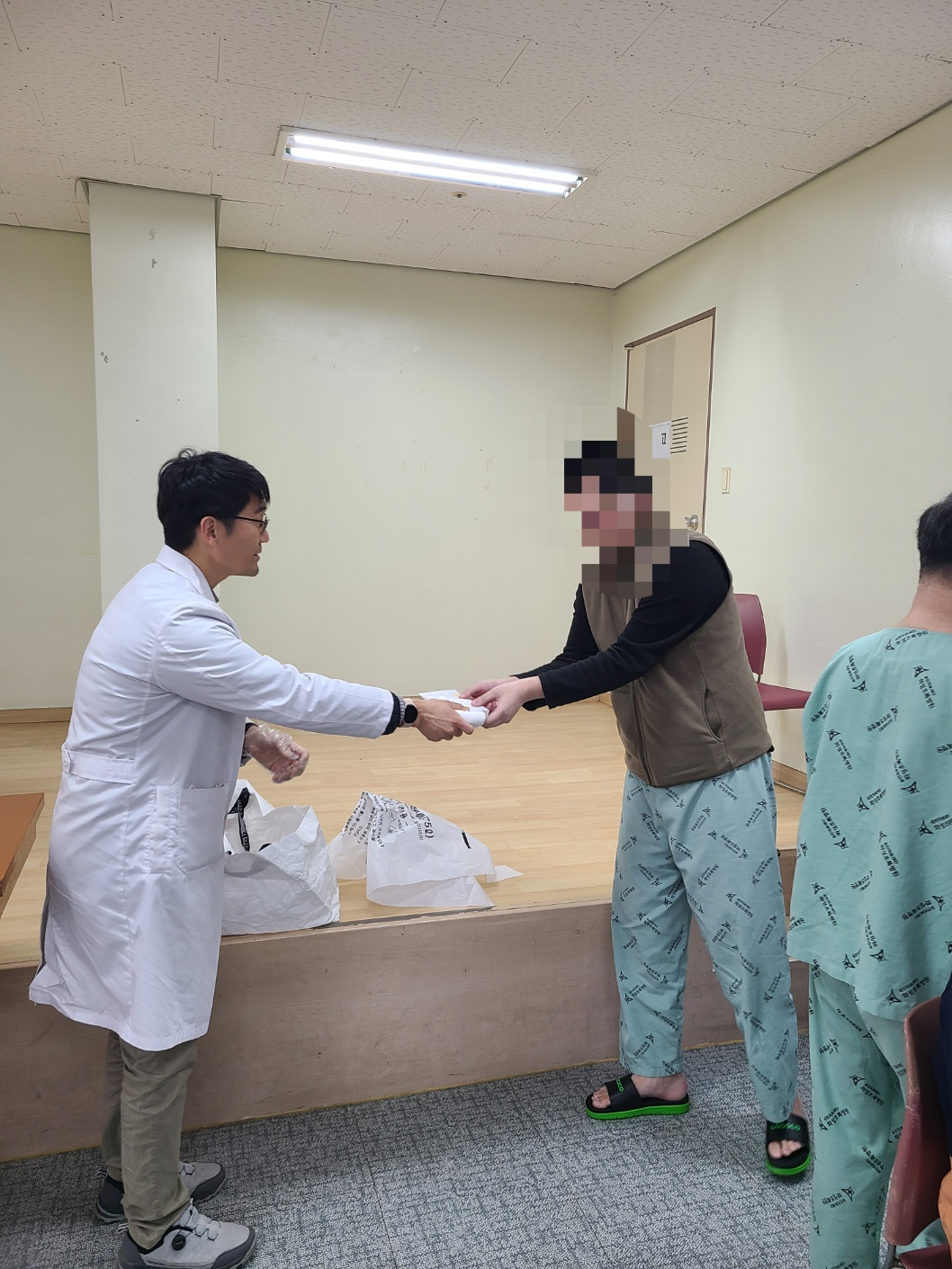 5b32c4f4a7556f09a6552961a3d3b46d_1763711306_3537.jpg 5b32c4f4a7556f09a6552961a3d3b46d_1763711306_3537.jpg